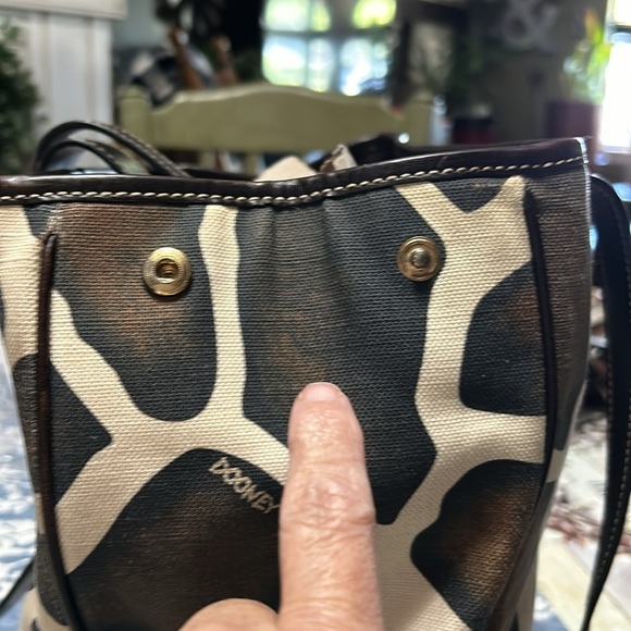 Very nice Dooney & Bourke Giraffe set has vintage look on both. - Picture 11 of 16